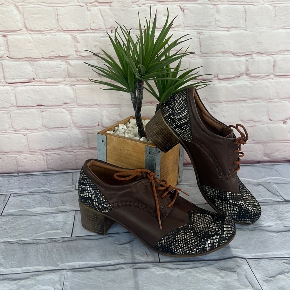 Cobra brand heeled oxford’s style shoes size 38 Hand made
